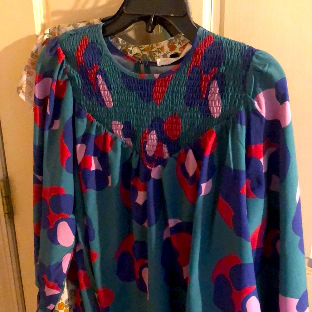 Michelle McDowell blouse NWT size small
- multicolored